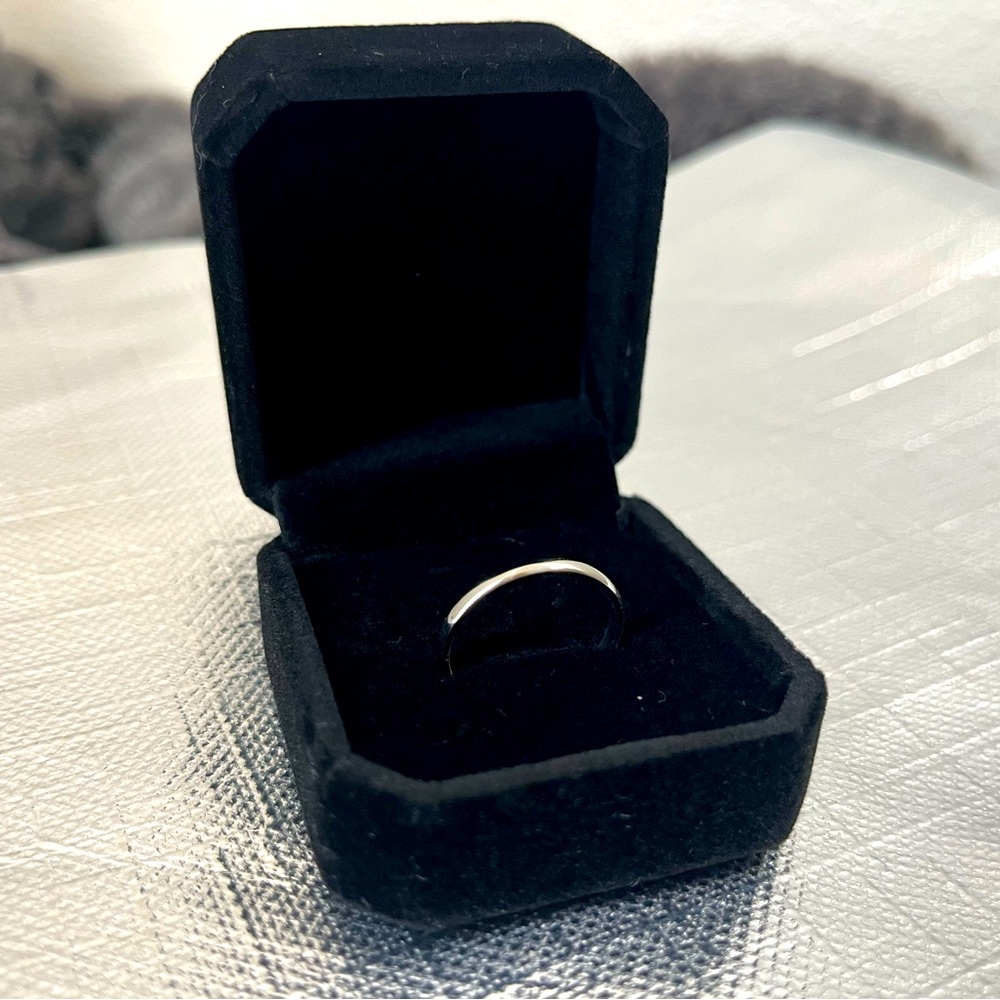 Genuine 10k White Gold 2mm Band